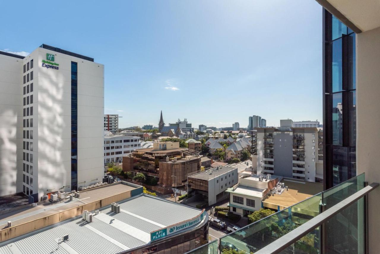 Quattro On Astor Aparthotel Brisbane Exterior photo
