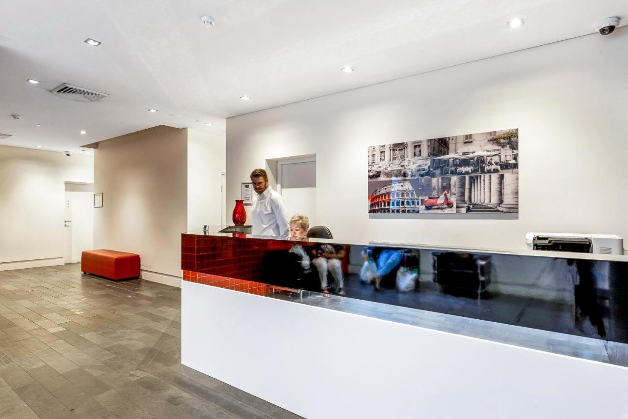 Quattro On Astor Aparthotel Brisbane Exterior photo
